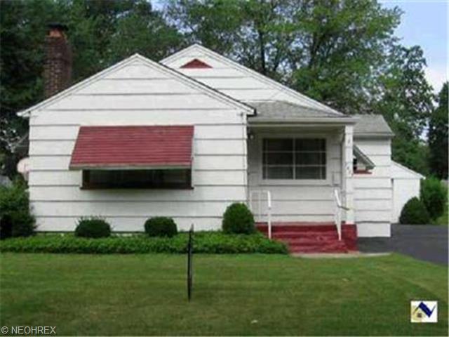 1423 Thayer Ave, Ashtabula, OH 44004 photo 1