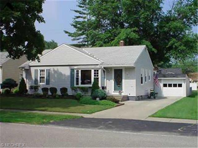 3035 Avondale Ave, Ashtabula, OH 44004 photo 1