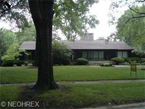 373 Hamilton Cir, Elyria, OH 44035 photo 2