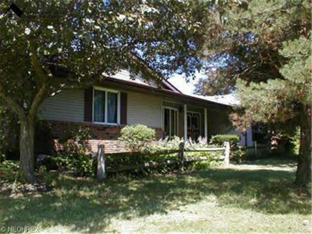 13636 Oak Tree Trl, Chardon, OH 44024 photo 1