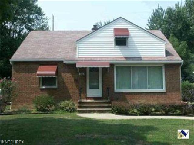 304 E 264, Euclid, OH 44132 photo 1