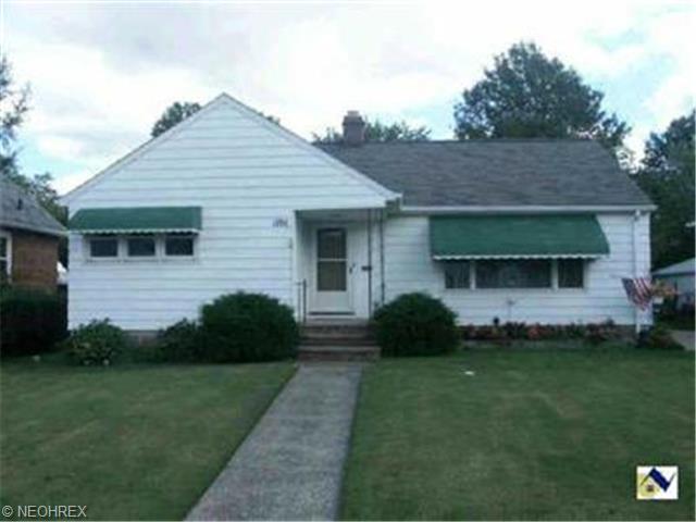 1701 Robindale, Wickliffe, OH 44092 photo 1