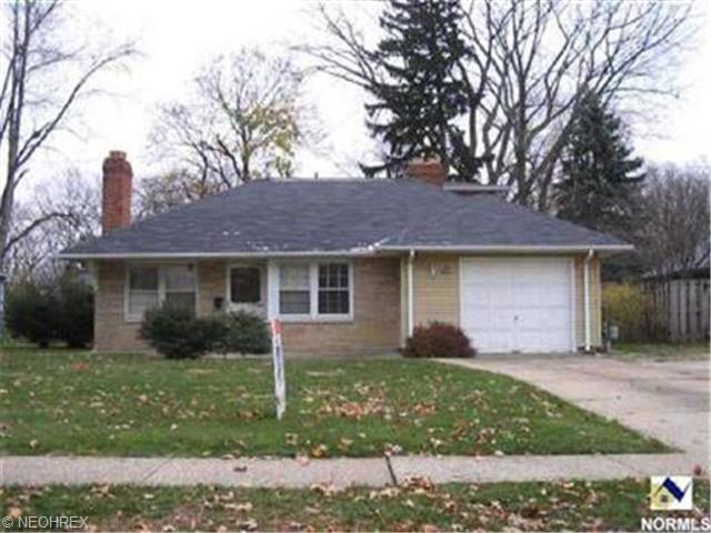 215 Beeler, Berea, OH 44017 photo 1