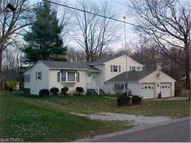 3306 Orchard Dr, Ashtabula, OH 44004 photo 1