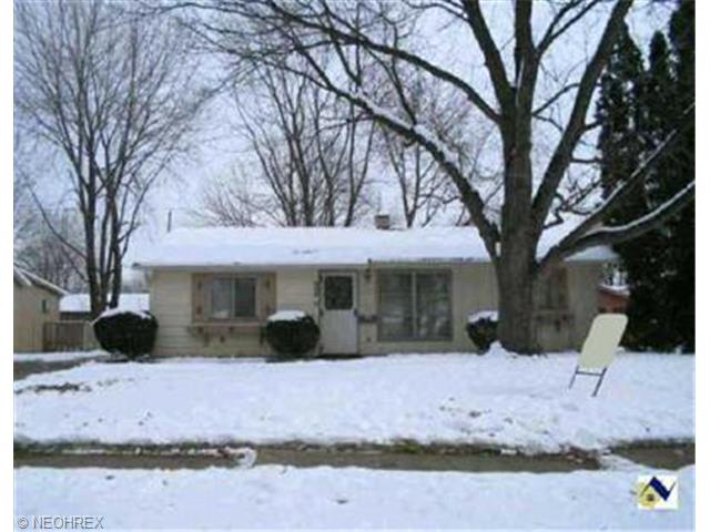 458 Walnut Dr, Berea, OH 44017 photo 1