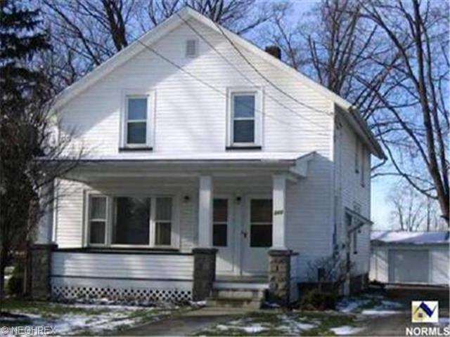 323 North Ctr, Lagrange, OH 44050 photo 1