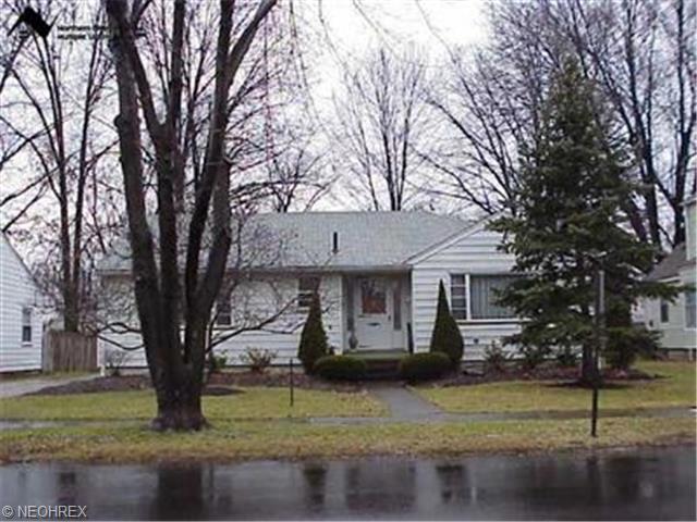 326 Olive St, Elyria, OH 44035 photo 1