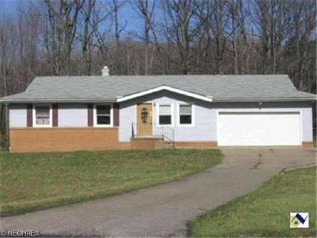 1325 Debra Dr, Ashtabula, OH 44004 photo 1