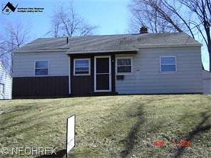 867 Kickapoo Ave, Akron, OH 44305 photo 1