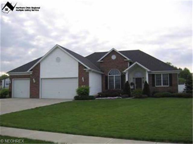 613 Alexis Dr, Elyria, OH 44035 photo 1
