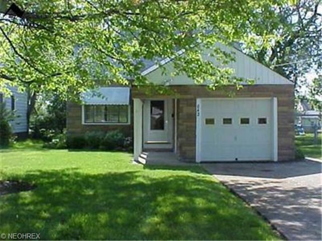 842 E 250th St, Euclid, OH 44132 photo 1