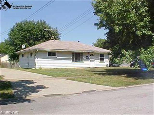 857 Oak, Elyria, OH 44035 photo 1