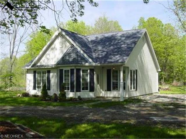 1944 Tillotson Rd, Ashtabula, OH 44004 photo 1