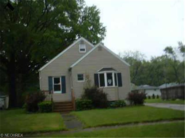 235 Pasadena Ave, Elyria, OH 44035 photo 1