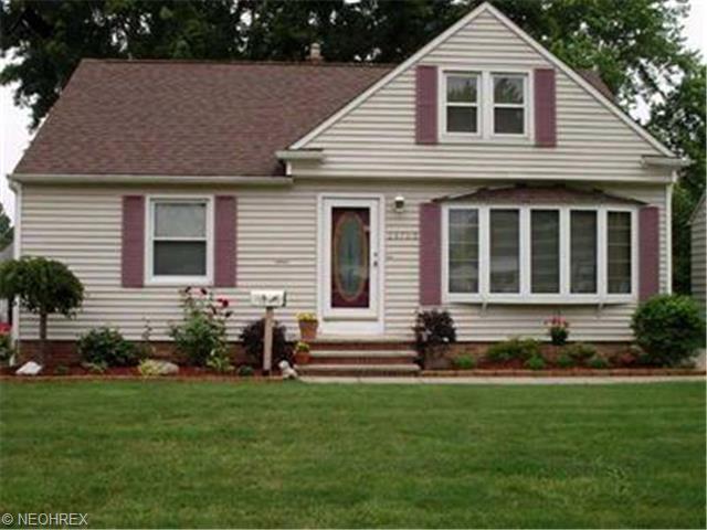 29703 Robert St, Wickliffe, OH 44092 photo 1