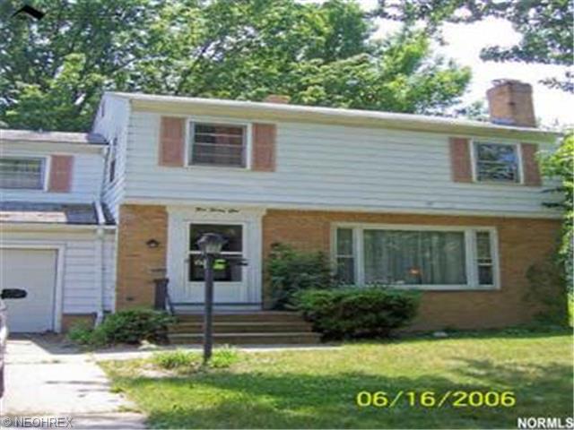 241 Colgate Ave, Elyria, OH 44035 photo 2
