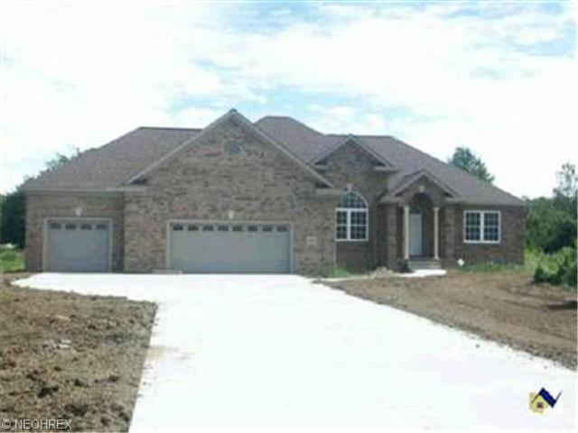 2397 Michelle Ct, Wickliffe, OH 44092 photo 1