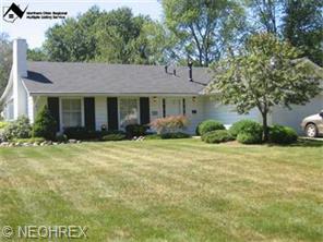 156 Sunset Dr, Berea, OH 44017 photo 1