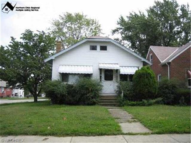1541 E 219 St, Euclid, OH 44117 photo 1