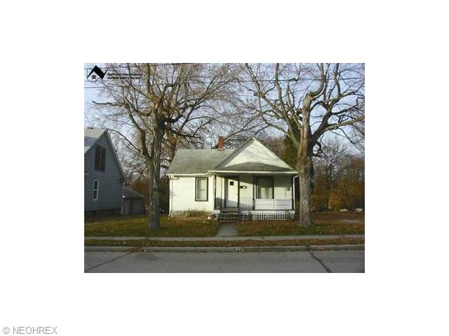 230 E Walnut, Wadsworth, OH 44281 photo 2