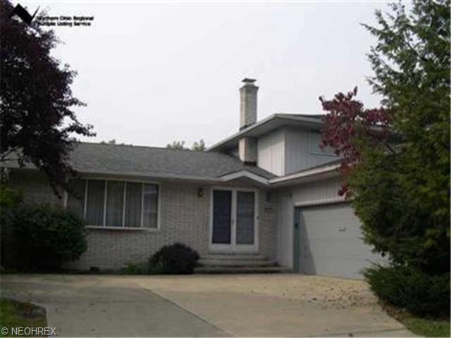 6504 Willow Dr, Independence, OH 44131 photo 1