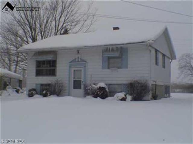 1362 Hamlin Dr, Ashtabula, OH 44004 photo 1