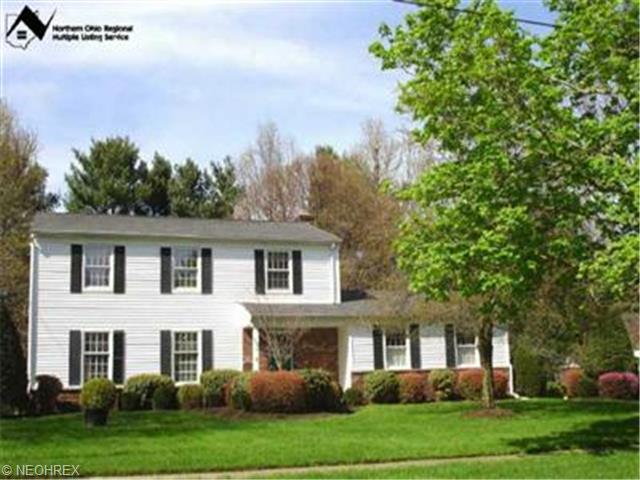 8011 Green Ridge Dr, Mentor, OH 44060 photo 1