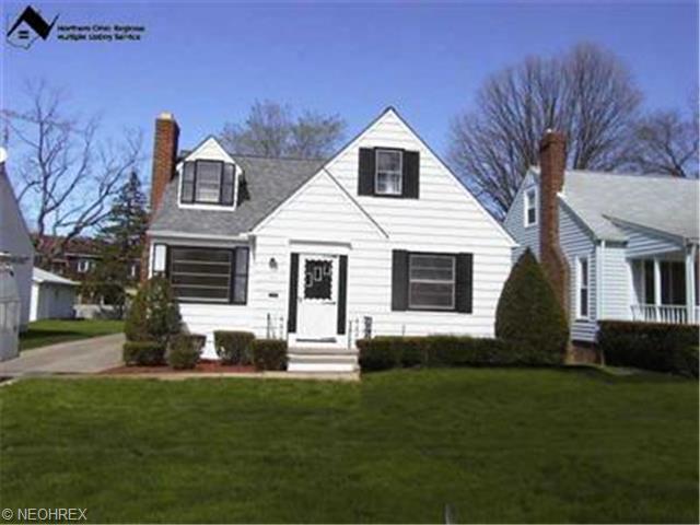 80 Baker St, Berea, OH 44017 photo 2