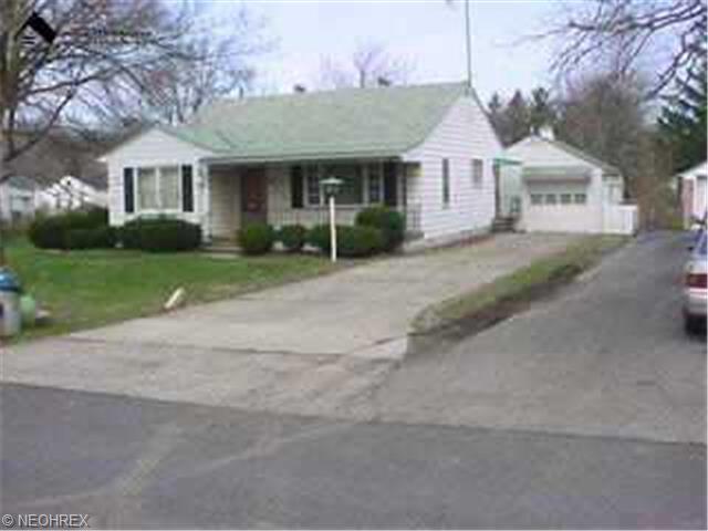205 E 45 St, Lorain, OH 44052 photo 1