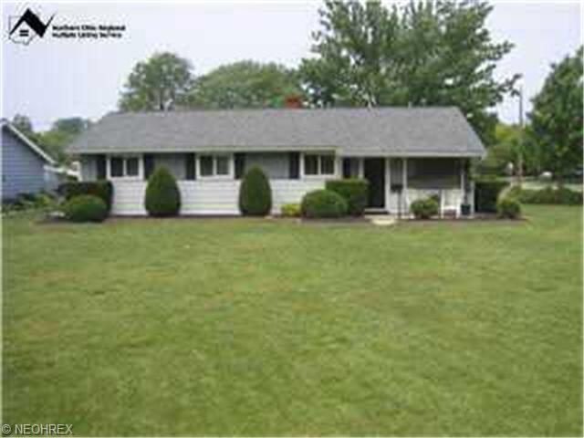 7333 Eric Dr, Mentor, OH 44060 photo 1