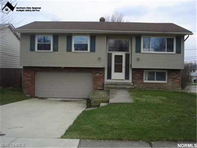 14112 Summit Ave, Maple Heights, OH 44137 photo 1