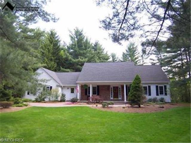 13615 Fox Den E, Novelty, OH 44072 photo 1