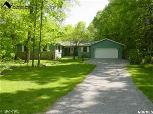 29284 Willow Ln, Wickliffe, OH 44092 photo 1