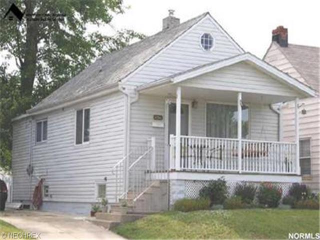 856 E 230th St, Euclid, OH 44123 photo 1