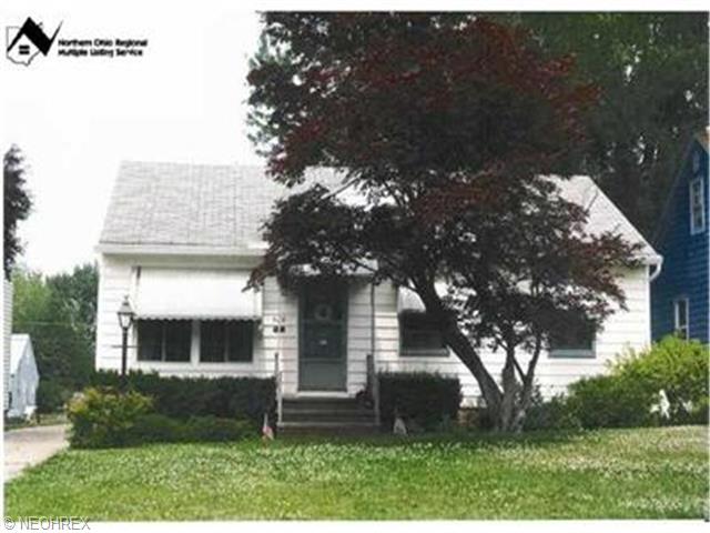 620 Longfellow Dr, Berea, OH 44017 photo 1
