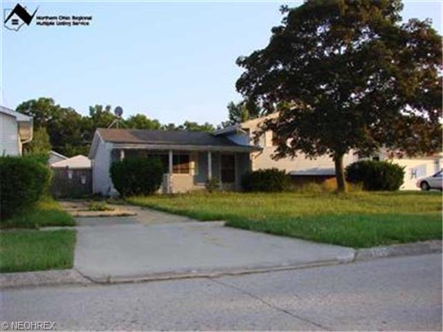 2124 E 41st St, Lorain, OH 44055 photo 1