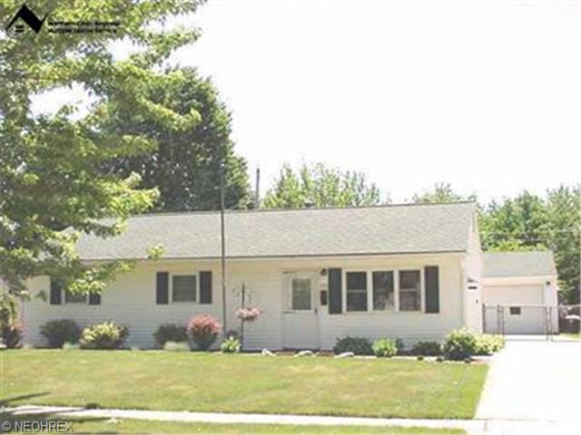 851 Purdue Ave, Elyria, OH 44035 photo 1