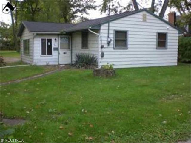 4 Lesnick Ct, Elyria, OH 44035 photo 1