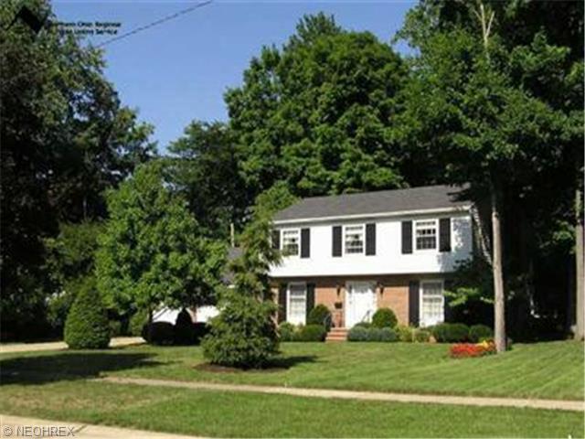 7705 Ridgeway Dr, Mentor, OH 44060 photo 1