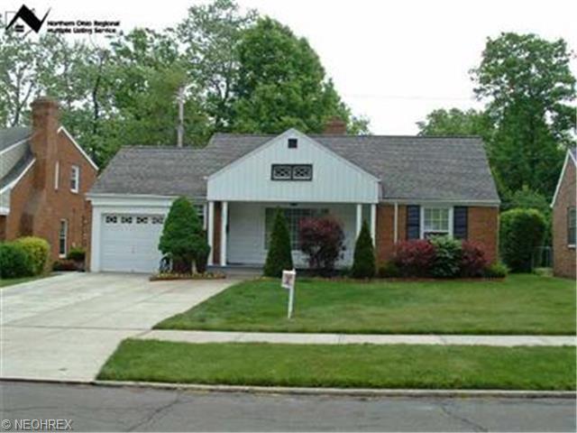 1851 E 225th St, Euclid, OH 44117 photo 1