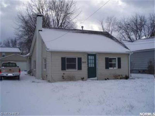 203 Parmely, Elyria, OH 44035 photo 1
