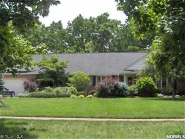 132 Windbrook Ct, Elyria, OH 44035 photo 1