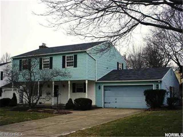915 Elywood Dr, Elyria, OH 44035 photo 1