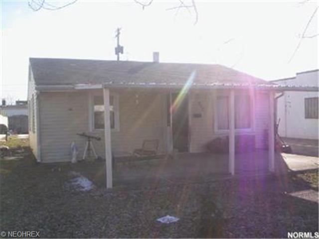 138 Edgewood St, Elyria, OH 44035 photo 1