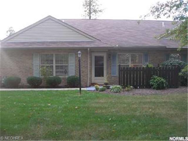 121 Bentley, Elyria, OH 44035 photo 1