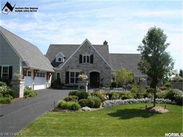 8180 Devon, Chagrin Falls, OH 44023 photo 1
