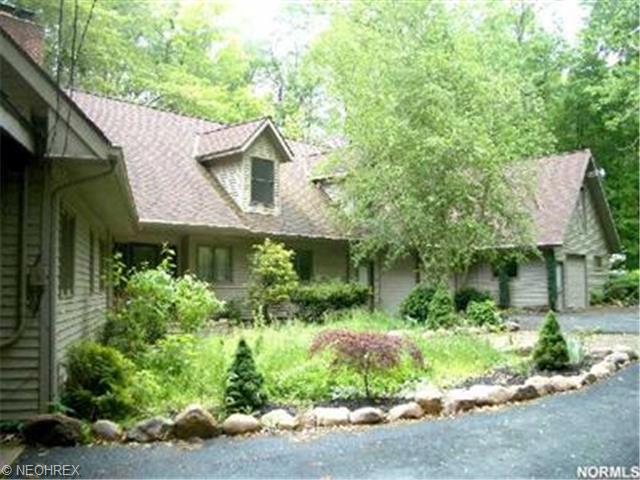 2261 River Rd, Willoughby, OH 44094 photo 1