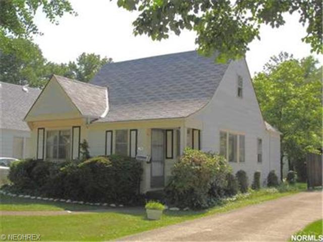 246 Bellfield Ave, Elyria, OH 44035 photo 1