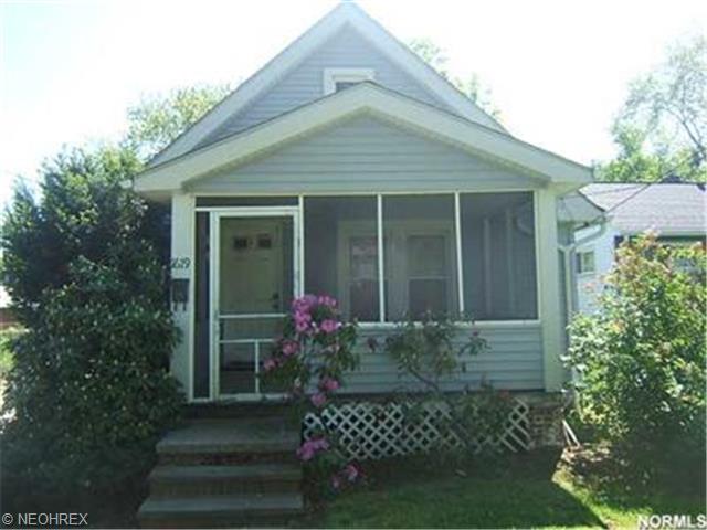 1619 E 300th, Wickliffe, OH 44092 photo 1