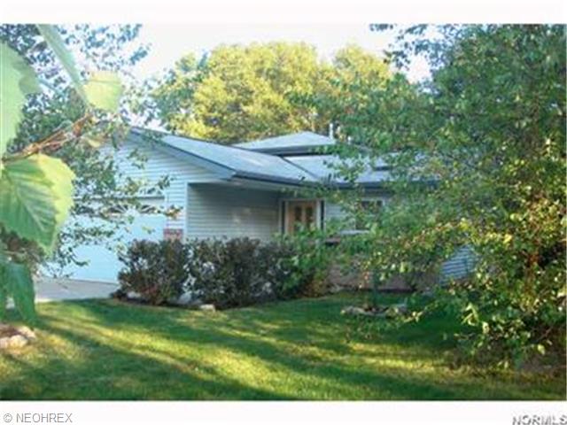 2104 W 11th St, Lorain, OH 44052 photo 1